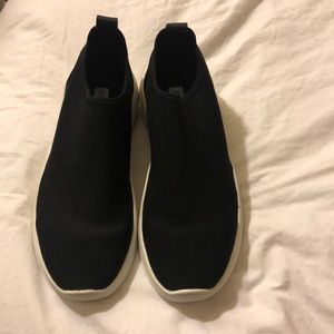 Steve Madden slip on sneakers